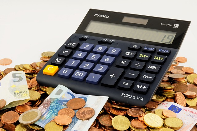 A calculator to calculate your Florida moving costs .